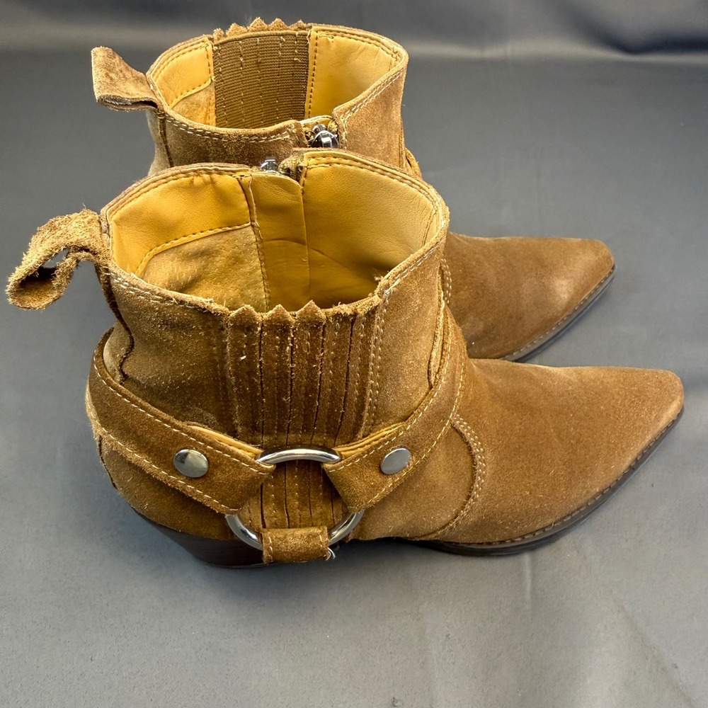 Marc Fisher LTD Halie Tan Suede Harness Western Ankle Boots BOHO Womens 9M - Picture 7 of 16